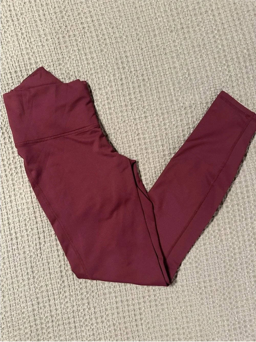 Women’s Fabletics Burgundy High Rise Solid Ankle Fleece Lined Leggings XS 26”